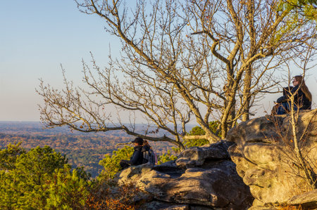 Atlanta, Georgia - November 12, 2025: People enjoying a panoramic view from the top of Stone Mountain Park in Atlanta, Georgiaのeditorial素材