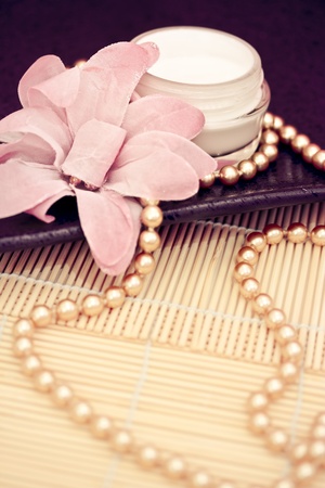spa lotion cream with fashion accessoriesの写真素材