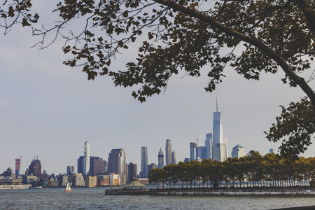 HOBOKEN, NJ - September 16th, 2017: View of Manhattan from Hoboken riverside waterfrontのeditorial素材