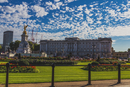 LONDON, UNITED KINGDOM - August, 21th, 2015: view of the exterior of Buckingham Palaceのeditorial素材
