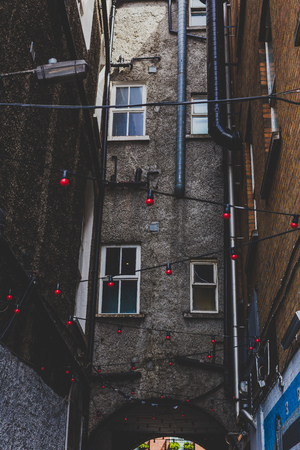 DUBLIN, IRELAND - May 20th, 2018: small lanes in Dublin city centre near Harcourt Streetのeditorial素材