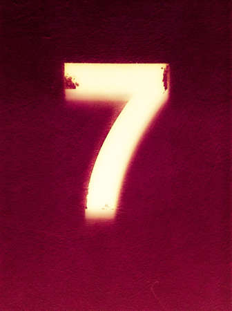 Number 7 glowing in the darkの素材