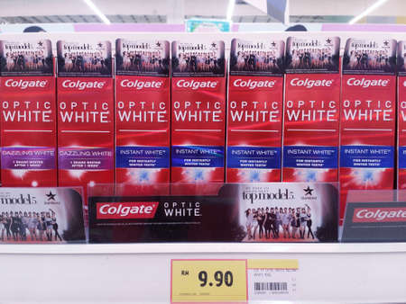 KUALA LUMPUR,MALAYSIA - MAY 20,2017 : Colgate toothpaste on supermarket shelves. Colgate is a brand of toothpaste produced by Colgate-Palmoliveのeditorial素材