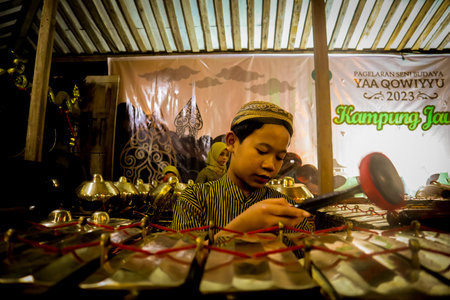 Klaten, Indonesia, august 15, 2023. Children are performing Javanese gamelan music in Klaten, Indonesiaのeditorial素材