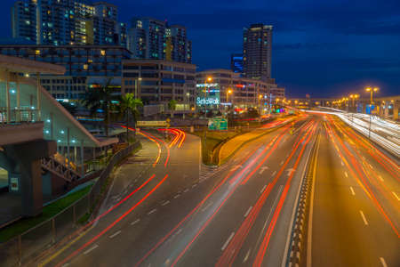 KUALA LUMPUR, MALAYSIA - SEPTEMBER 11, 2018: Traffic at LRT Station at Puchong, Kuala Lumpur, Malaysiaのeditorial素材