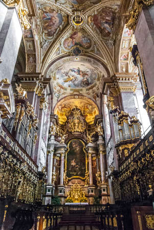 KLOSTERNEUBURG, AUSTRIA - AUGUST 14, 2019 The monastery church. Church of 900 years old monastery (Stift Klosterneuburg) near Vienna. Klosterneuburg is a small town in Lower Austria - NiederÃ¶sterreichのeditorial素材