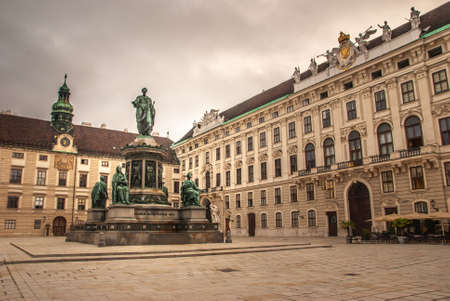 The statue of Emperor Francis I. (in German: Kaiser Franz l. Denkmal) is seen at the courtyard of Hofburg Palace.のeditorial素材