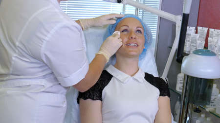 Cleaning the skin in the beauty salon beautyの写真素材