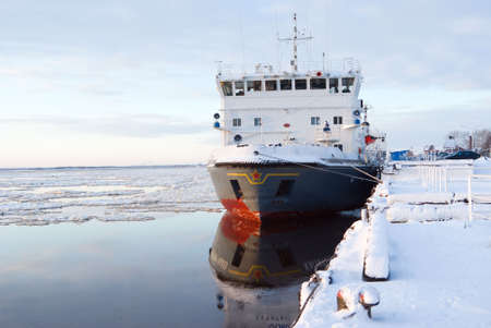 Icebreaker ship   quay   freeze-upの写真素材