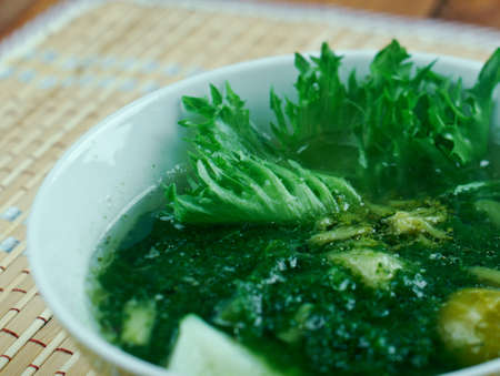 Minestrone col pesto -  Italian soup with  pesto