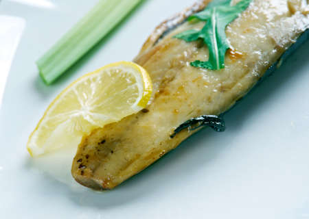 F?r?nda Palamut Tarifi . Turkish dish of seasonal fish