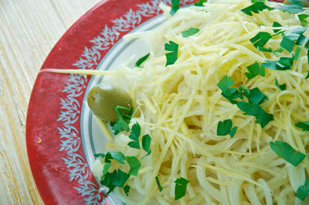 Spaghetti al pecorino - Spaghetti with cheese pecorino