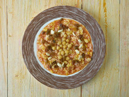 Egyptian rice with nuts and raisins: Ruz bil khaltaの写真素材