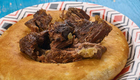 Banak - Turkish lamb dish with oriental bread