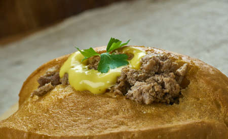 Petits pains farcis - Canadian rolls bun stuffed with chicken and cheese