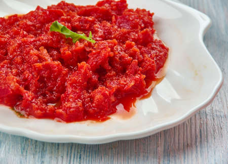 Homemade hot chilli garlic sauce Tuong Ot Toi, Schezwan cuisine, Asia  Chinese cuisine , Traditional...