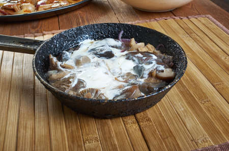 Ukrainian Mushroom Pidpenky Sour Cream Gravy, for Christmas Eve Recipes