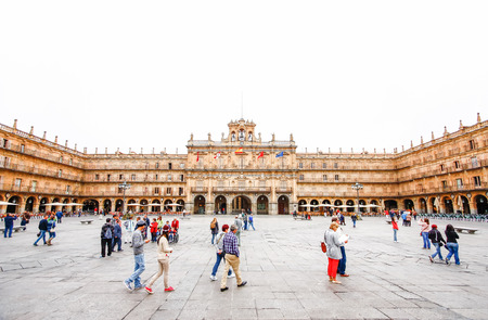 SALAMANCA, SPAIN - OCTOBER 13,2012 : Plaza Mayor in Salamanca, Castilla y Leon, Spainのeditorial素材