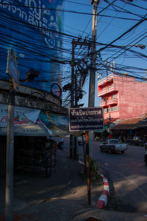 14.11.2011, Chiang Mai, Thailand. Street scene from the city of Chiangmai in northern Thailandのeditorial素材