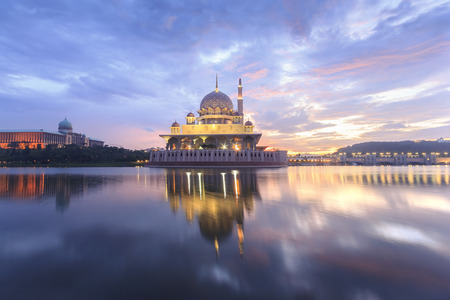 Putra Mosque and Perdana Putra in Putrajaya at morningのeditorial素材