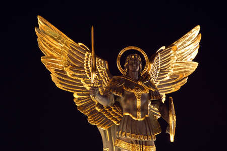 Archangel Michael, Maydan nezalejnosti, Kiev, Ukraineの写真素材