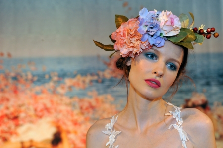 NEW YORK- OCTOBER 14: Model poses on runway for Claire Pettibone bridal show for Fall 2013 during NY Bridal Fashion Week on October 14, 2012 in New York City, NY のeditorial素材