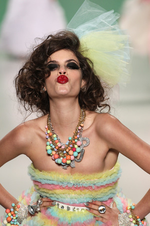 NEW YORK, NY - SEPTEMBER 10: A model walks the runway at Betsey Johnson during Mercedes-Benz Fashion Week Spring 2015 at Lincoln Center on September 10, 2014 in NYCのeditorial素材