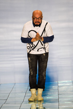 NEW YORK, NY - SEPTEMBER 06: Designer Lie Sang Bong walks the runway at the LIE SANGBONG SS 2015 Collection during MBFW Spring 2015 on September 6, 2014 in New York City.のeditorial素材