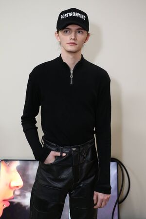 NEW YORK, NY - FEBRUARY 04: A model pose at Devon Halfnight Leflufy's presentation during the New York Fashion Week Men's Fall/Winter 2016 on February 4, 2016 in NYC.のeditorial素材