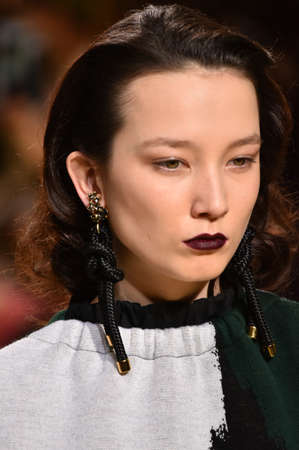 MILAN, ITALY - FEBRUARY 28: A model walks the runway at the Marni show during Milan Fashion Week Fall/Winter 2016/17 on February 28, 2016 in Milan, Italy.のeditorial素材