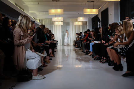 NEW YORK, NY - OCTOBER 08: A model walks the runway during the Angel Sanchez Bridal Fall/Winter 2016 Runway Show on October 8, 2015 in New York City.のeditorial素材