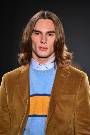 NEW YORK, NY - FEBRUARY 01: A model walks the runway during the Todd Snyder NYFW: Mens show at Skylight Clarkson North on February 1, 2017 in New York City.のeditorial素材