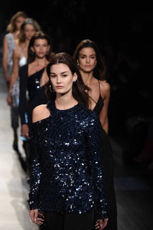 NEW YORK, NY - FEBRUARY 10: Models walk the runway finale for the Cushnie Et Ochs collection during, New York Fashion Week on February 10, 2017 in New York City.のeditorial素材