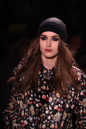 NEW YORK, NY - FEBRUARY 10: A model walks the runway at the Nicole Miller show during the New York Fashion Week February 2017 collections on February 10, 2017 in New York City.のeditorial素材