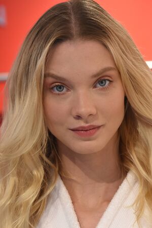 NEW YORK, NY - APRIL 20: A model posing backstage before the Theia show during New York Fashion Week: Bridal at the Theia Showroom on April 20, 2017 in New York City.のeditorial素材