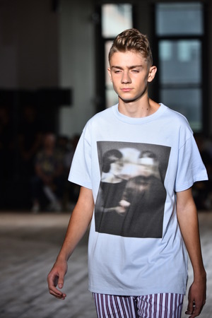 NEW YORK, NY - JULY 11: A model walks the runway during the N. Hoolywood Runway, NYFW: Mens July 2017 at West Edge on July 11, 2017 in New York City.のeditorial素材