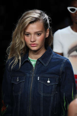 NEW YORK, NY - SEPTEMBER 07: Models walk the runway finale for Adam Selman fashion show during New York Fashion Week on September 7, 2017 in New York City.のeditorial素材