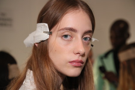 NEW YORK, NY - SEPTEMBER 07: A model posing backstage before the Noon By Noor fashion show during New York Fashion Week on September 7, 2017 in New York City.のeditorial素材