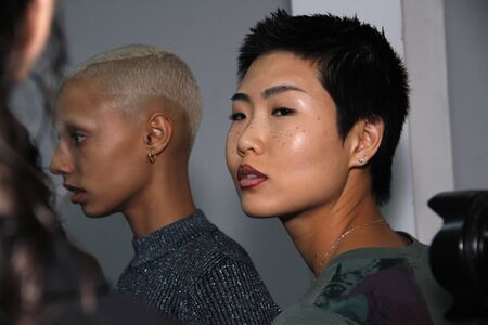 NEW YORK, NY - SEPTEMBER 06: Models posing backstage before the PH5 Presentation during New York Fashion Week on September 6, 2017 in New York City.のeditorial素材