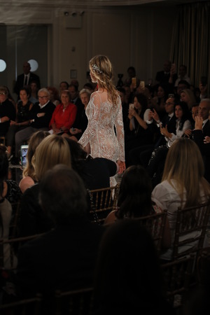 NEW YORK - OCTOBER 7: A model walks the runway for Pronovias   Bridal show Fall/Winter 2018 Collection during Bridal Fashion Week on October 7, 2017 in New York City.のeditorial素材