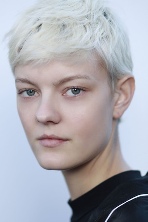 MILAN, ITALY - SEPTEMBER 22: A model is seen backstage ahead of the Annakiki show during Milan Fashion Week Spring/Summer 2018on September 22, 2017 in Milan, Italy.のeditorial素材
