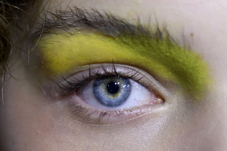 MILAN, ITALY - SEPTEMBER 23: A model is seen backstage ahead of the Antonio Marras show during Milan Fashion Week Spring/Summer 2018on September 23, 2017 in Milan, Italy.のeditorial素材