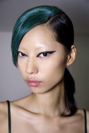 MILAN, ITALY - SEPTEMBER 21: A model is seen backstage ahead of the Fendi show during Milan Fashion Week Spring/Summer 2018on September 21, 2017 in Milan, Italy.のeditorial素材