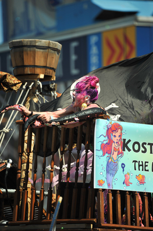 NEW YORK, NY - JUNE 16: People participate in the 36th annual Mermaid Parade in Coney Island on June 16, 2018 in New York City.のeditorial素材