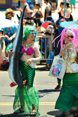 NEW YORK, NY - JUNE 16: People participate in the 36th annual Mermaid Parade in Coney Island on June 16, 2018 in New York City.のeditorial素材