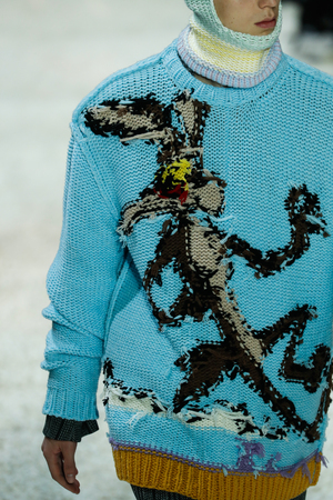 NEW YORK, NY - FEBRUARY 13: A model walks the runway for Calvin Klein Collection during New York Fashion Week on February 13, 2018 in New York City.のeditorial素材