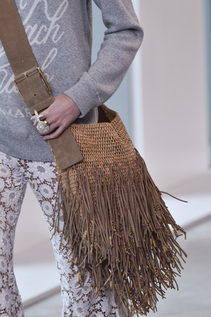 NEW YORK, NY - SEPTEMBER 12: A model walks the runway wearing Michael Kors Spring 2019 on September 12, 2018 in New York City.のeditorial素材