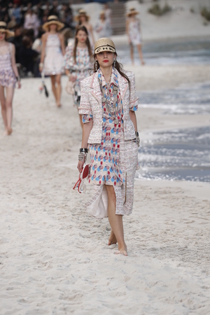 PARIS, FRANCE - OCTOBER 02: A model walks the runway during the Chanel show as part of the Paris Fashion Week Womenswear Spring/Summer 2019 on October 2, 2018 in Paris, France.のeditorial素材