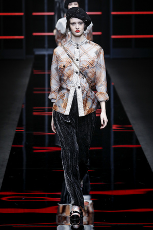 MILAN, ITALY - FEBRUARY 21: A model walks the runway at the Emporio Armani show at Milan Fashion Week Autumn/Winter 2019/20 on February 21, 2019 in Milan, Italy.のeditorial素材