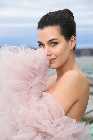 NEW YORK, NY - APRIL 15: A model posing during the Ines Di Santo Spring 2020 bridal fashion presentation at New York Fashion Week: Bridal on April 15, 2019 in NYC.のeditorial素材